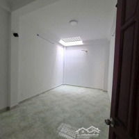 Nhà Mới 6 Phòng Ngủ Gần Sân Bay Tân Sơn Nhất, P4, Tân Bình