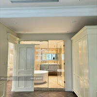 Chung Cư Royal City Tòa R5 Trục 22, 112M2, Bán Với Giá ~ 80 Triệu/M2, Q.thanh Xuân, Hà Nội