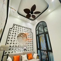 Bán Nhà Mặt Phố Trạm, Cạnh Aeon, 87M2, 5 Tầng, Kinh Doanh Đỉnh Nóc Kịch Trần, 29.5 Tỷ