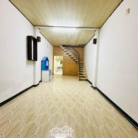 Bán Nhà 2 Tầng Nguyễn Thị Minh Khai 2.6 Tỷ Nhà Nhìn Ra Thấy Đường. Liên Hệ: 0905550236 - Ms Nguyên