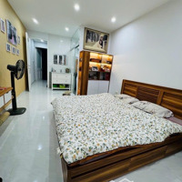 Bán Nhà Phạm Ngọc Thạchdiện Tích50M X 5 Tầng. Giá Bán 15 Tỷ
