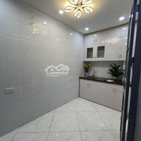 Cho Thuê Nhà Nguyên Căn 3 Tầng Ở Bùi Ngọc Dương,Hai Bà Trưng.