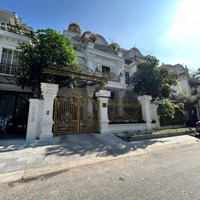 Bán Gấp Bt Ciputra Hà Nội, 65 Tỷ, 180M2, 4 Phòng Ngủ 4 Vệ Sinh Full Nội Thất, Mặt Tiền 9M