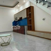 Nhà Gần Trường Tiểu Học Phú Hoà 3Pn+ 2 Vệ Sinh Sạch Sẽ, An Ninh, 1 Triệuệt Lầu Nội Thất Cơ Bản