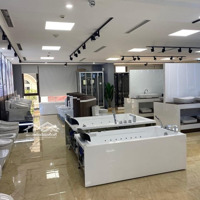 Hoàng Quốc Việt Cầu Giấydiện Tích291M2 X 9 Tầngmặt Tiền8 M Giá Bán 186 Tỷ Siêu Phẩm - Mặt Phố Vip