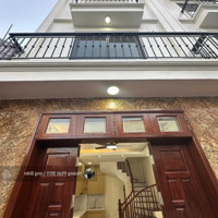 Bán Nhà Đàm Quang Trung. Cạnh Cầu Vĩnh Tuy - Siêu Thị Aeon Long Biên. 30M X 5T. Liên Hệ: 0965858116