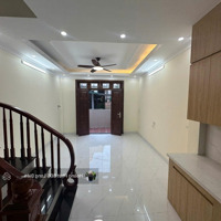 Bán Nhà Đàm Quang Trung. Cạnh Cầu Vĩnh Tuy - Siêu Thị Aeon Long Biên. 30M X 5T. Liên Hệ: 0965858116