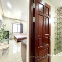 Trống Sẵn Căn Hộ Cho Thuê Cửa Sổ Trời, Rộng 30m2 ở Mặt Tiền Thích Quảng Đức gần Sân Bay, Quận Phú Nhuận