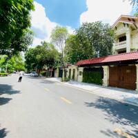 Giá rẻ nhất!BT đơn lập KĐT Dịch Vọng Cầu Giấy 307m 5T thang máy 90 tỷ MT15m cạnh công viên Cầu Giấy
