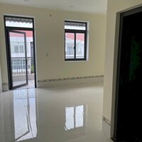 Cho thuê nhà đường lý thái tổ, khu dân cư hưng phú 1, gần vietcombank