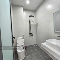 Bán Nhà Đúc 3 Tấm Hoàn Công, 4 Phòng Ngủ, 5 Vệ Sinh Gần Ngã 4 Miếu Ông Cù P.bình Chuẩn, Thuận An