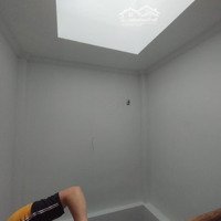 Bán Nhà Thuỵ Khuê - Nhà Mới Dân Xây 4 Tầng