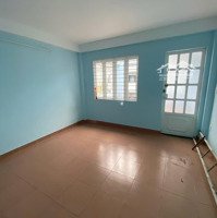 Cho Thuê Nhà Phố Phạm Hữu Lầu Q7 . Giá Bán19 Tr /Th . Lh :0855548097
