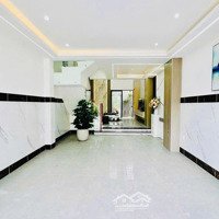 Cho Thuê Nhà Nguyên Căn Gần Vòng Xoay Công Trường Dân Chủ - Trung Tâm Sài Gòn Sầm Uất
