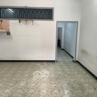 Cho Thuê Nhà Nguyên Căn Hẻm 118 Huỳnh Thiện Lộc, Phường Hòa Thạnh, Quận Tân Phú. Nhà 1 Trệt + 1 Lầu