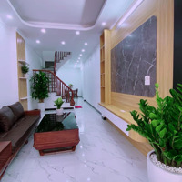 Bán Nhà 45M2 6 Tỷ Xíu Cổ Linh, Phố Trạm