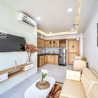 Hai Máy Lạnh - Một Phòng Khách - Một Phòng Ngủ Có Thang Máy