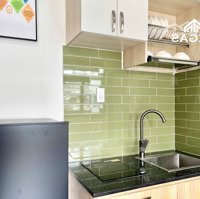 Căn Hộ Ban Công/Cửa Sổ Thoáng Đường Lê Thánh Tôn Ngay Chợ Bến Thành Giá Tốt