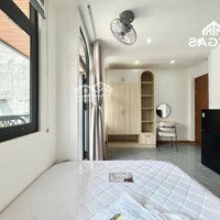 Căn Hộ Ban Công/Cửa Sổ Thoáng Đường Lê Thánh Tôn Ngay Chợ Bến Thành Giá Tốt
