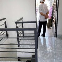 Tân Phú - Nhà Đẹp - Giá Rẻ - Giá Chỉ 4Tỷ9