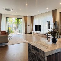 Cho Thuê Biệt Thự Mới 100% Full Nội Thất Có Hồ Bơi -Diện Tích750M2 Ngang 30M - Gọi Đàm Tiến