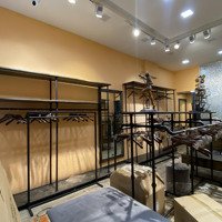 Cho Thuê Nhà Mặt Phố Tại Mai Hắc Đế, Giá Bán 25 Triệu, Diện Tích 40 M2 -Mặt Tiền4M. Cực Đẹp!