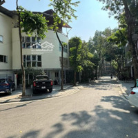 Biệt Thự Định Công Lô Góc 2 Vỉa Hè View Cực Kì Thoáng, Cạnh Trường Học 121Mmặt Tiền20M Chỉ 37 Tỷ
