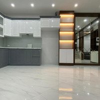 Cần Cho Thuê Gấp Nhà Phân Lô Hoàng Cầu - Trần Quang Diệu,Diện Tích120M2 X 4 Tầng, Mặt Tiền 8M. Gía 30 Triệu