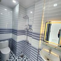 Nhà mới xây mặt tiền đường 30mét KDC an thiên lý