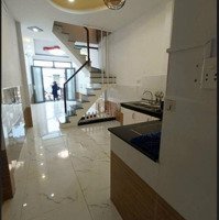 Bán Nhà Cmt8, Q10, 32M2, Giá Bán 4,8 Tỷ Tl