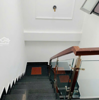 Bán Nhà Đẹp Ngay Vincom 550 Dĩ An - Giá Chỉ 4,75 Tỷ