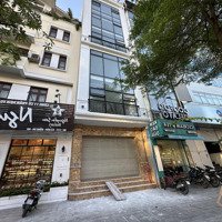 Cho Thuê Nhà Mặt Phố Huỳnh Thúc Kháng,Diện Tích70M2X5 Tầng,Mặt Tiền4.5M, Giá Bán 85 Triệu, Liên Hệ: 0968896456