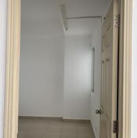 Bán căn hộ HQC PLAZA, đã có sổ đủ 5 năm,sang tên tự do, giá 1 tỷ 150 triệu bao chi phí.