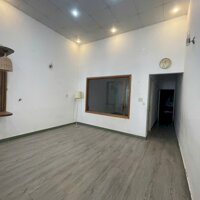 NHÀ MẶT TIỀN HIỀN LƯƠNG 120M2, NGANG 4,2M, GIÁ SIÊU TỐT 4TR/ THÁNG