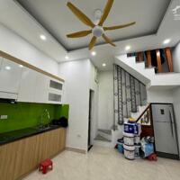 Bán nhà trung tâm Đống Đa phố VIP Chùa Bộc  lô góc 2 thoáng nhà mới ở luôn 22m giá 5 tỷ .