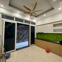 Bán nhà trung tâm Đống Đa phố VIP Chùa Bộc  lô góc 2 thoáng nhà mới ở luôn 22m giá 5 tỷ .