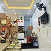 Nhà Bán Quận 10 4 Tầng Gần Ngã Tư Cao Thắng Chỉ Nhỉnh 5 Tỷ