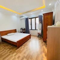 Không thể tin được! 71m2, 4 tầng, rộng 4,1m, oto vào nhà, ngõ thông mà chỉ 3,9x t, phải nhanh tay!