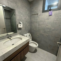Căn 2 Phòng Ngủ85M2 Hàng Hiếm - Giá Chỉ 2.05 Tỷ Có Nội Thất, Chính Chủ Bán Gấp. Liên Hệ: 0904977425