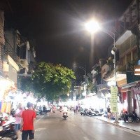 Mặt Phố Cổ Hàng Ngang.diện Tích93M.mặt Tiền3,5M. Nhà 5 Tầng. Thuê 120 Triệu / Tháng. 1 Sổ Vuông Nở Hậu