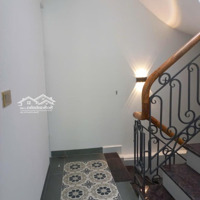 Chính Chủ Bán Nhà Trần Quốc Hoàn 50M2, 7 Tầng, 22.5 Tỷ - Nhà Đẹp Phân Lô, Ô Tô Tránh, Mặt Tiền Rộng