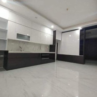 Đỉnh Nóc! Nhà Riêng Phố Nghĩa Tân, Thang Máy, Phân Lô, Ô Tô Vào Nhà, Dân Xây, 60M*6T