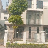 Bán Biệt Thự Centa Riverside, Hữu Nghị, Từ Sơn, Bắc Ninh, 10,4 Tỷ, 180M2