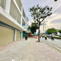 Mặt Tiền Kinh Doanh Sầm Uất - Ngang 18M Phạm Văn Đồng P11 Bình Thạnh - Sát Emart