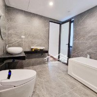 Cho Thuê Nhà Mặt Phố Khu Hoàng Cầu. 55M2 X 6T, Thông Sàn, Có Thang Máy. Nhà Mới, Đồ Cơ Bản. 45 Triệu/Th