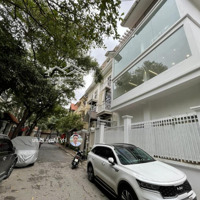 Biệt Thự Lô Góc Trung Hòa - 200M2 X 5 Tầng,Mặt Tiền25M - Ô Tô Tránh - Vỉa Hè Kinh Doanh - 75 Tỷ