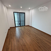 Bán Nhà Riêng Tại Giang Biên, Nhà Mới, Đầy Đủ Nội Thất