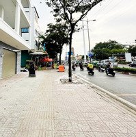 Bán Gấp Nhà Mặt Phố Kinh Doanh Đa Ngành Phạm Văn Đồng, Ngang Lớn 18M , Vỉa Hè 8M , Bình Thạnh, Hcm