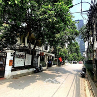 Quận Hai Bà Trưng
Diện Tích Hơn 200M2 , Mặt Tiền 5.5M Siêu Ccmn 28P Khép Kín Đẳng Cấp ,Thông Số Đẹp