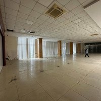 Cho Thuê Mặt Bằng Kinh Doanh 500M Mặt Phố Lạc Long Quân, Tây Hồ, Hà Nội